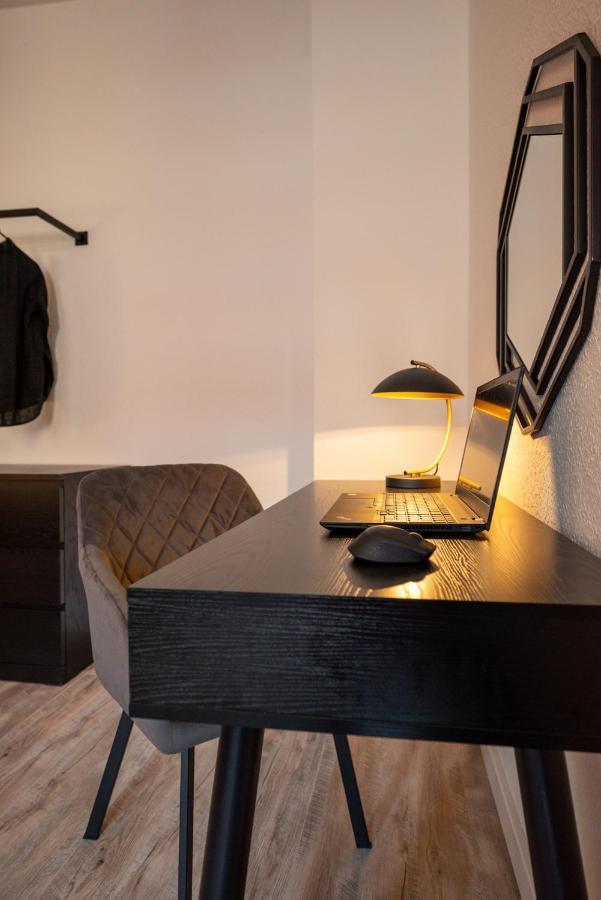Maremar - Design Apartment - Luxus Boxspringbett - Zentral - Kueche - Arbeitsplatz - Highspeed Wlan Gera Exteriér fotografie